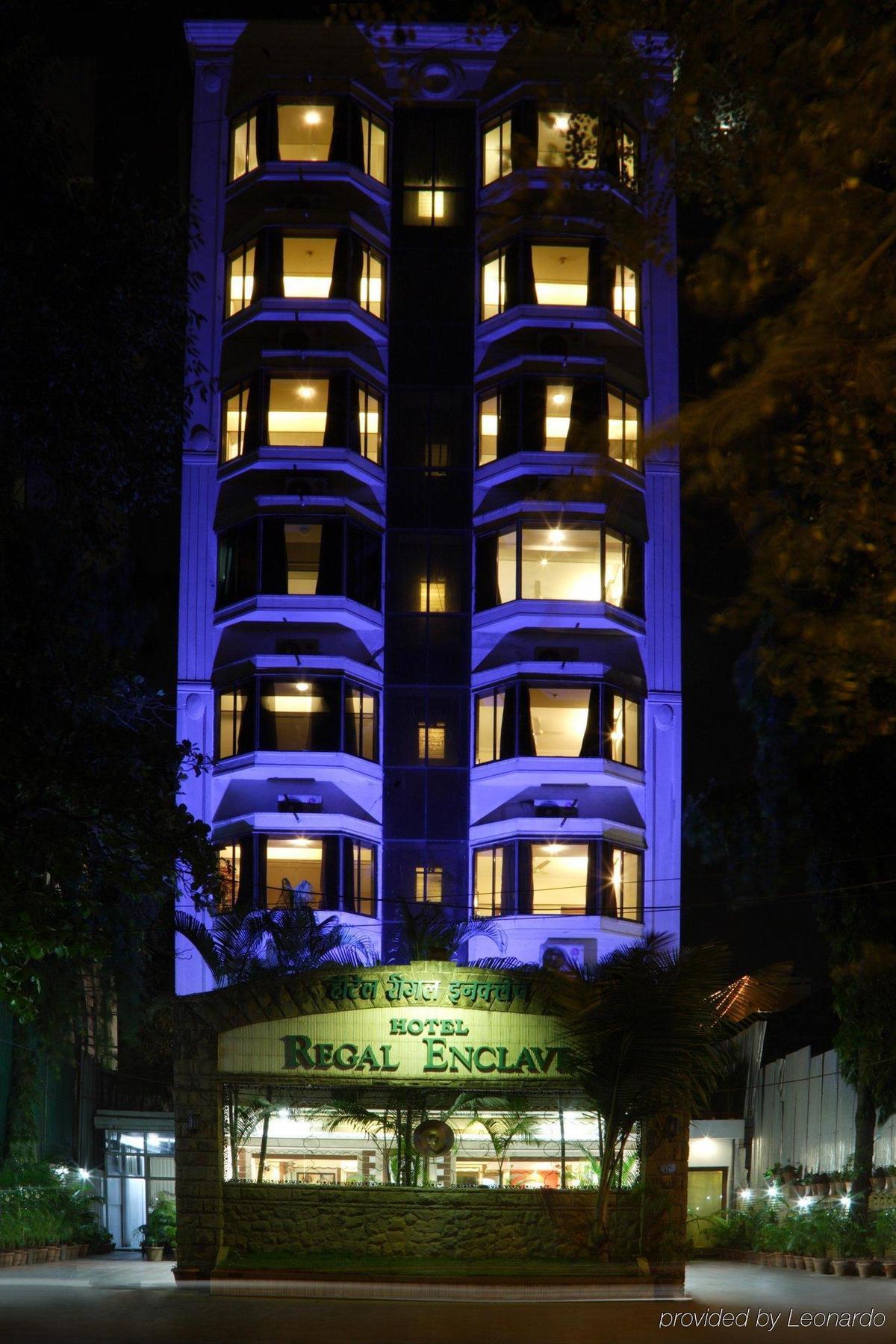 Regal Enclave Hotel Mumbai Exterior foto